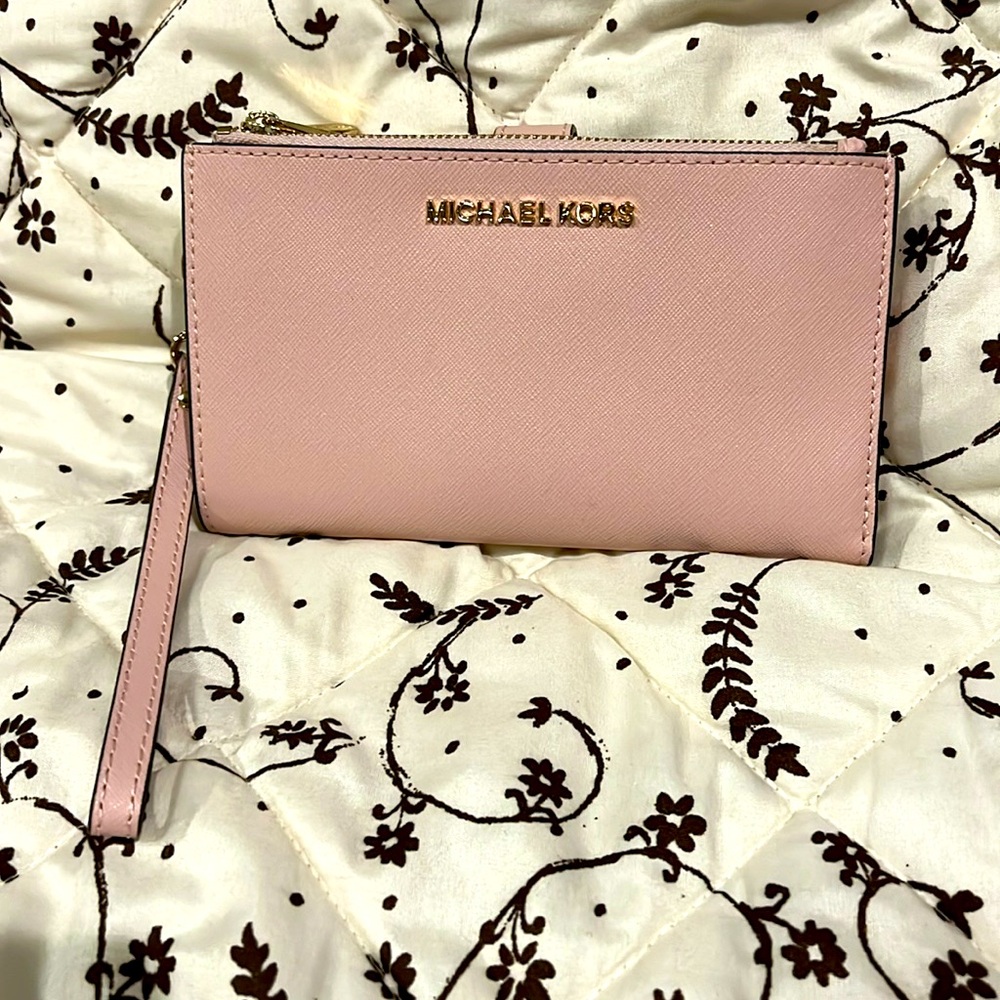 Light pink, Michael Kors, large double zip wristlet wallet
